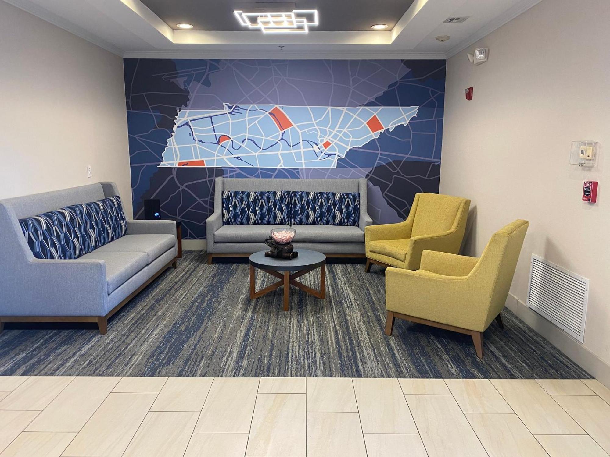 Holiday Inn Express & Suites Dyersburg By Ihg Екстериор снимка