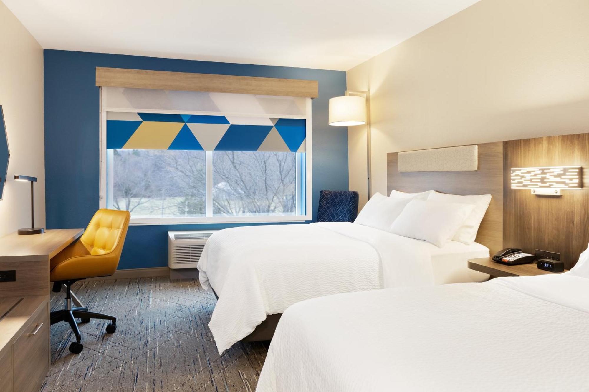 Holiday Inn Express & Suites Dyersburg By Ihg Екстериор снимка