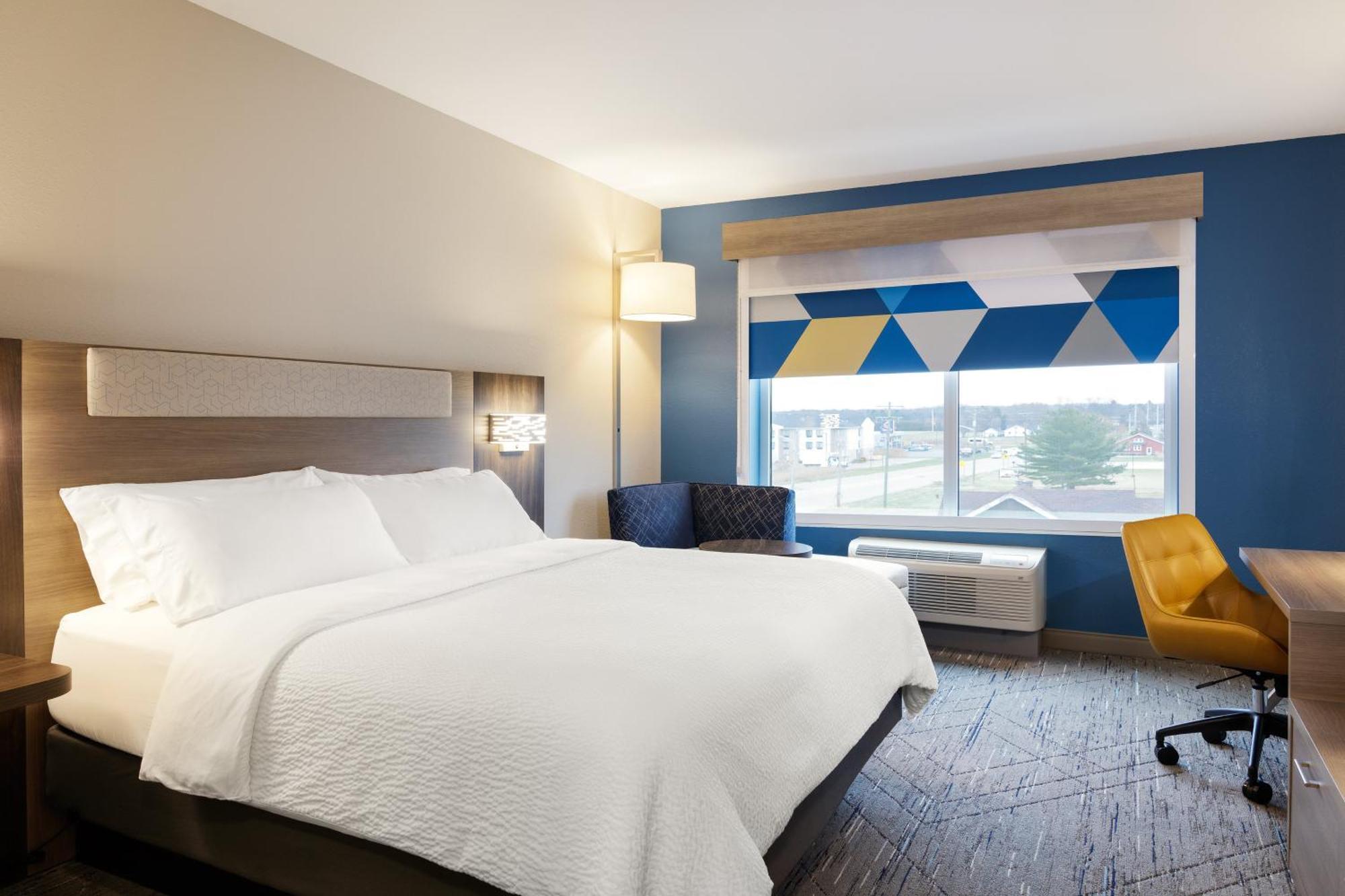 Holiday Inn Express & Suites Dyersburg By Ihg Екстериор снимка